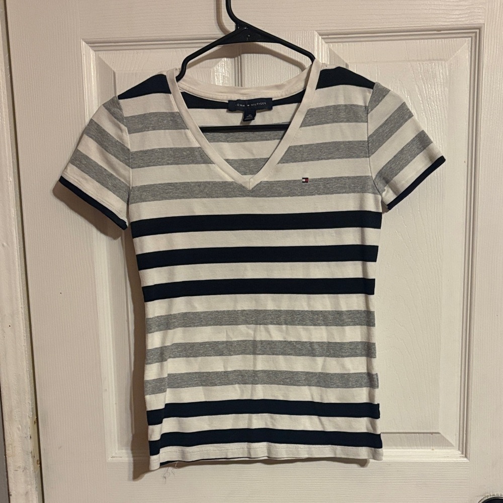 Tommy Hilfiger Women's Navy and White Striped V-Neck Tee
